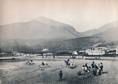 Newcastle, Co. Down. - The Strand, Slieve Donardin kanssa, 1895 tekijältä Unbekannt