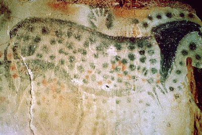 Paleoliittinen luolamaalaus hevosesta ja ihmiskäsistä Ranskasta tekijältä Unbekannt