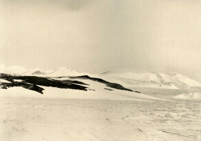 Osa Queen Alexandra Range 1500 Feet Up The Glacier, c1908, 1909. tekijältä Unbekannt