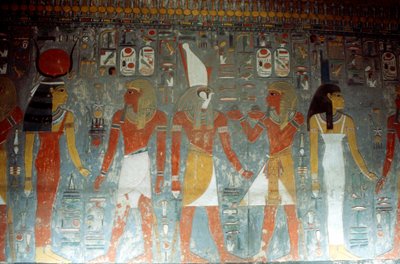 Farao Horemheb jumalatar Isisin ja jumala Horuksen kanssa, muinainen egyptiläinen, 1300-luvulla eaa. tekijältä Unbekannt