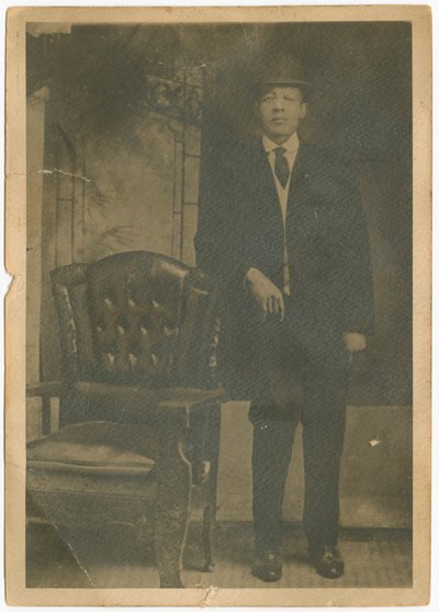 Valokuva Samuel Grantista ennen vuotta 1926. tekijältä Unbekannt