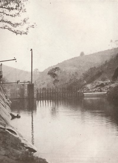 Pirahy Diversion Dam Rio Light and Power Worksin ylävirrasta, 1914 tekijältä Unbekannt