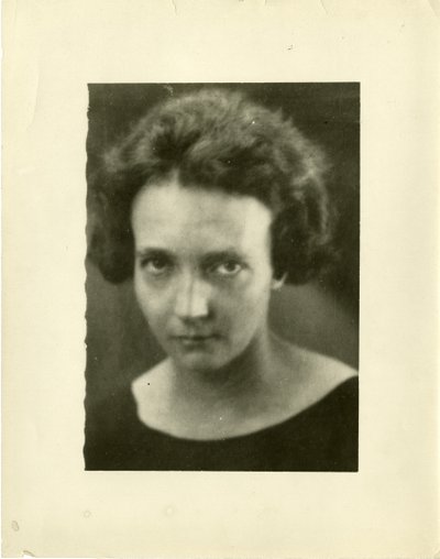 Irene Joliot-Curien muotokuva 1897-1956 tekijältä Unbekannt