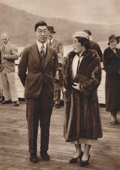 Prinssi ja prinsessa Chichibu saapuvat Queen Marylle, 12. huhtikuuta 1937 tekijältä Unbekannt