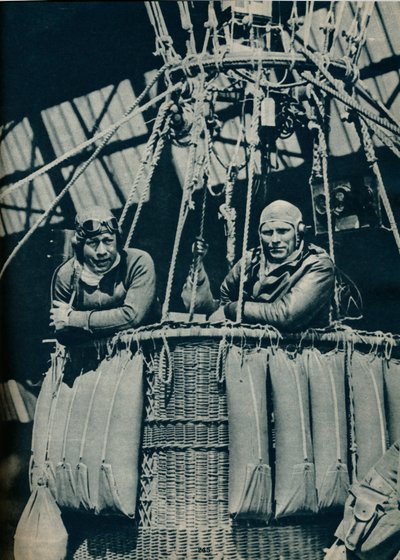 Valmis testaamaan instrumentteja käytettäväksi sanojen korkeusennätysyrityksessä vuonna 1935 c1937 tekijältä Unbekannt