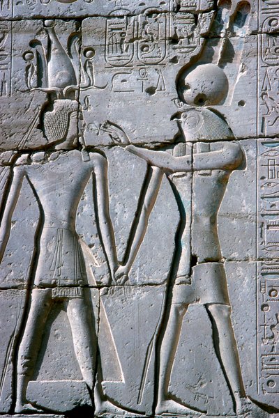 Ramses II:n elävöittäjä Amun-Ra, Ramses II:n temppeli, Luxor, Egypti, n. 1250 eaa. tekijältä Unbekannt