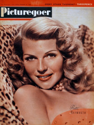 Rita Hayworth 1918-1987, yhdysvaltalainen näyttelijä, 1946 tekijältä Unbekannt