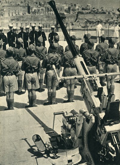 Kuninkaalliset merijalkaväet paraatissa, jossa juhlitaan Maltan onnistunutta puolustamista, toista maailmansotaa, 1943 1944. tekijältä Unbekannt