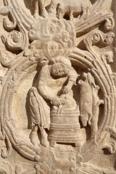 Saint Denisin basilika. Keskusportaali. Maatalouskalenteri, 20150919, Saint-Denis, Ranska tekijältä Unbekannt
