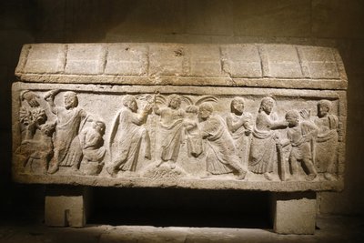 Saint Victorin luostari, Marseille. Sarkofagi, joka sisältää kristityn naisen jäänteitä. Ranska tekijältä Unbekannt