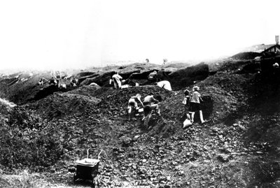 Polttoaineen huuhtelu, Argenteuil, Saksan miehitetty Pariisi, syyskuu 1940 tekijältä Unbekannt