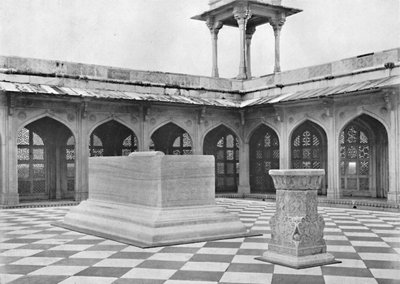 Sikandra. Akbarin hauta. Monumentti katolla, vuodelta 1910. tekijältä Unbekannt