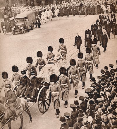Yksinkertainen majesteetti: King Georgesin arkku, joka kuuluu kuninkaallisen standardin piiriin, 1936 tekijältä Unbekannt