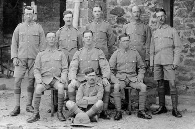 Sotilaita 5. East Surreyn rykmentistä, Chakrata, Intia, 1917 tekijältä Unbekannt