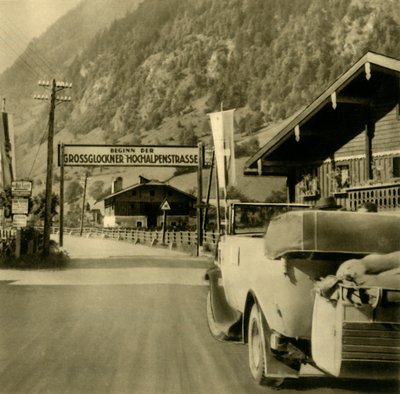 Grossglockner High Alpine Roadin alku, Fusch an der Großglocknerstraße, Itävalta, 1935. tekijältä Unbekannt