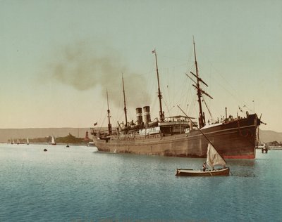 Suezin kanava, laiva saapumassa Punaisellemerelle lähellä Port Tewficia, n. 1900 (värivalokromi) tekijältä Unbekannt
