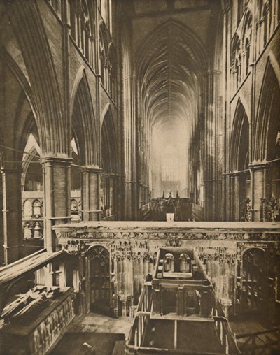 The Abbeys Grand Interior: Katse länteen tunnustajan kappelilta, n. 1935. tekijältä Unbekannt
