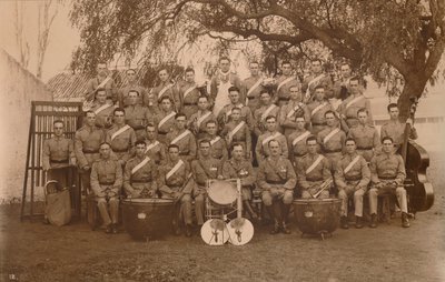 Ensimmäisen pataljoonan pataljoona, Queens Own Royal West Kent -rykmentti. Poona, Intia, 1 tekijältä Unbekannt