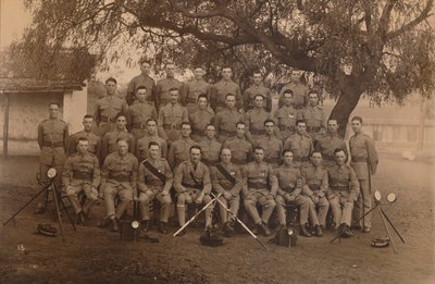 Ensimmäisen pataljoonan pataljoona, Queens Own Royal West Kent -rykmentti. Poona, In tekijältä Unbekannt
