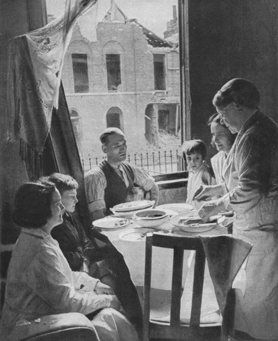 Perheen täytyy syödä, 1940 1942 tekijältä Unbekannt