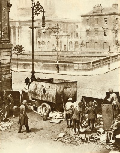 The Four Courts, Dublin, Irlanti, heinäkuu 1922, 1935. tekijältä Unbekannt