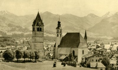 Liebfrauenkirche ja St Andreasin kirkko, Kitzbühel, Tiroli, Itävalta, n. 1935. tekijältä Unbekannt