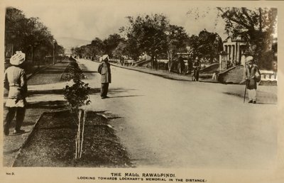 Mall, Rawalpindi - Kaukana Lockhartsin muistomerkkiä kohti, c1918-c1939. tekijältä Unbekannt