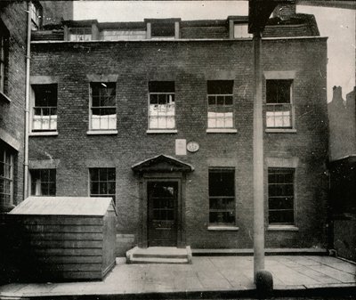 Old Farm-House Tottenham Court Roadilla, vuodelta 1913 tekijältä Unbekannt