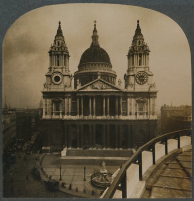 The Pride of London, St. Pauls Cathedral, Lontoo, Englanti, vuodelta 1910. tekijältä Unbekannt