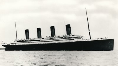 RMS Titanic lähtee Southamptonista 10. huhtikuuta 1912. tekijältä Unbekannt