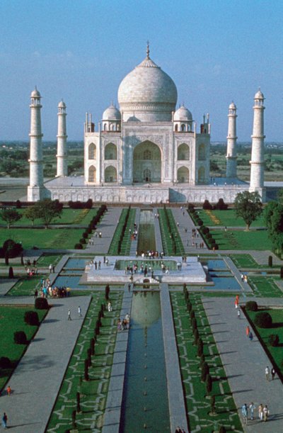 Taj Mahal, sisäänkäyntiportin ylhäältä, Agra, Intia tekijältä Unbekannt