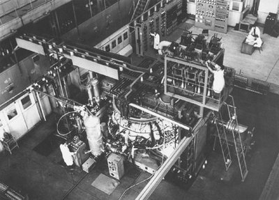Tokamak T-4 Kurchatovin atomienergiainstituutissa tekijältä Unbekannt