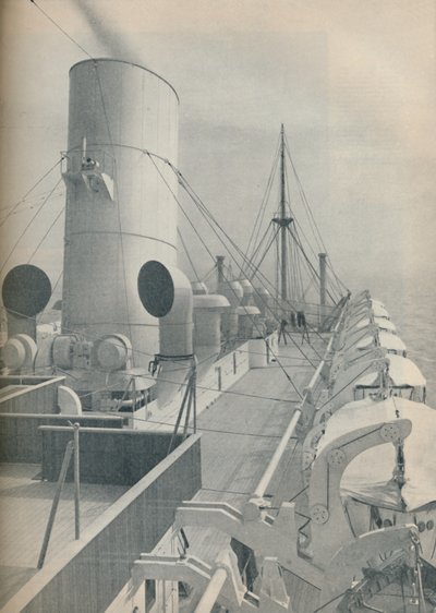 Strathmoren yläkansi moderneilla pelastusveneillä, 1936 tekijältä Unbekannt
