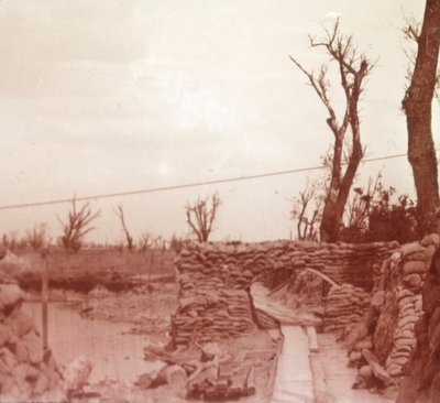 Kaivannot, Diksmuide, Belgia, c1914-c1918 tekijältä Unbekannt