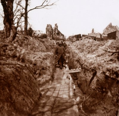 Trenches, Somme, Pohjois-Ranska, c1914-c1918 tekijältä Unbekannt