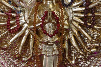 Tu Buddhalainen temppeli. Quan Am myötätunnon bodhisattva tai armon jumalatar, Saint-Pierre-en-Faucigny, Ranska tekijältä Unbekannt