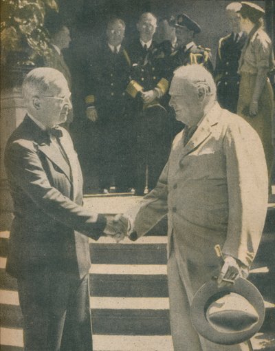 Lämmin kädenpuristus pääministerin ja presidentin välillä, 1945 tekijältä Unbekannt