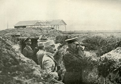 Katsomassa taistelua Ranskassa, c1915, 1919. tekijältä Unbekannt