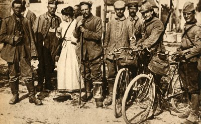 Haavoittuneita saksalaisia vankeja hoitaa Punainen Risti, Ranska, Ensimmäinen maailmansota, 1914-1918, 1933. tekijältä Unbekannt