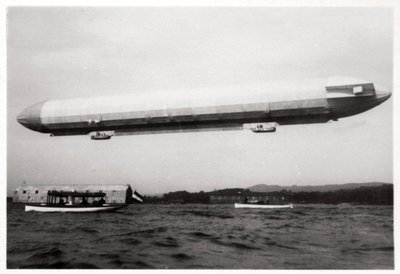 Zeppelin LZ3 ilmassa, Saksa, c1906-1908 1933 tekijältä Unbekannt