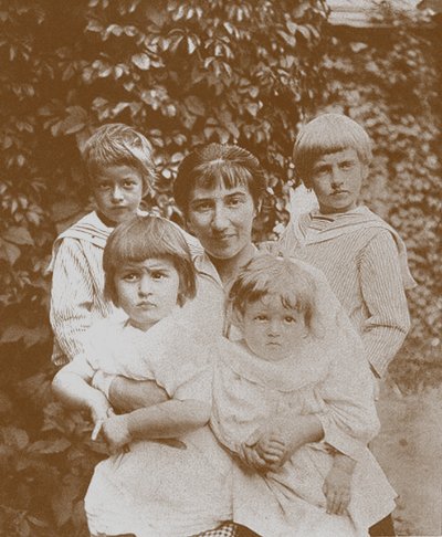 Zinaida Serebriakova lastensa kanssa, 1920-luku tekijältä Unbekannt