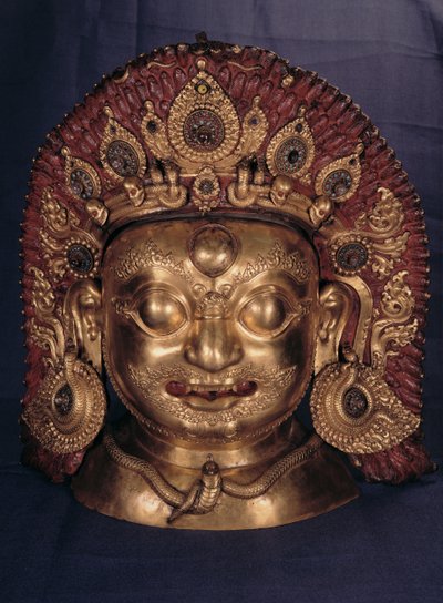 Bhairavan pää, 1600-luvun loppu (kohokupari, maalattu ja kullattu) tekijältä Unbekannt Unbekannt