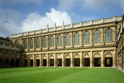 Näkymä Wren Libraryn suurelle tuomioistuimelle, Trinity Collegessa, Cambridgessa tekijältä Unbekannt Unbekannt