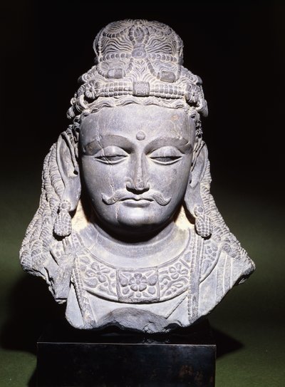 Bodhisattvan suuri pää alaspäin laskeutuneella ilmeellä, 2.-3. vuosisadalla tekijältä Unbekannt