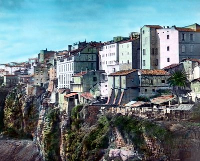 Constantine on Algerian kolmanneksi suurin kaupunki Algerin ja Oranin jälkeen, noin 1920-luvulla tekijältä Unbekannter Künstler