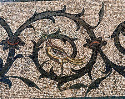 Yksityiskohta varhaiskristillisen Aquileian basilikan lattiasta, Udinen tekijältä Unbekannt