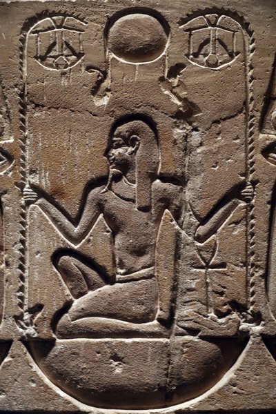 Egypti, Medamud, Montu-temppelin ovi, yksityiskohta 221-205 eaa. tekijältä Unbekannter Künstler