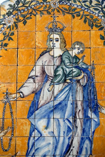 Evoran museo. Azulejos. Pyhä Dominic vastaanottaa Ruusukkeen Neitsyeltä. Portugali. tekijältä Benjamin Baud