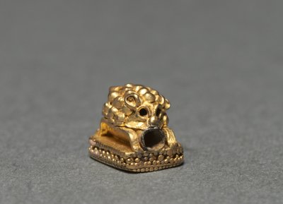 Hedgehog-koruelementti, 400-200 eaa tekijältä Unbekannt