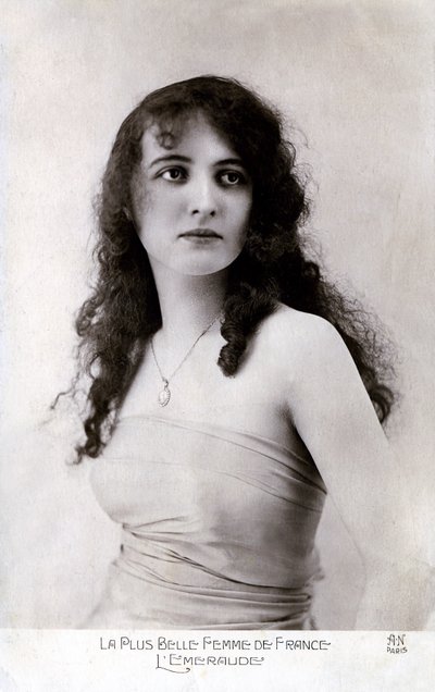 Miss Ranska 1920 (postikortti) tekijältä Unbekannt